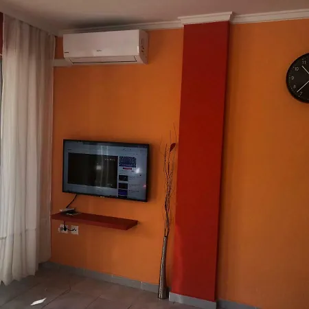 Gallud Apartment *